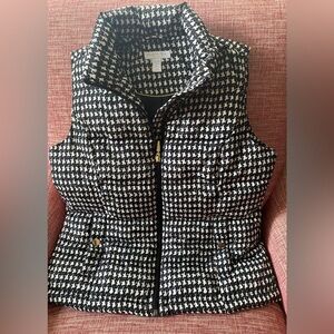 Charter Club Black and White Houndstooth Puffer Vest -SP